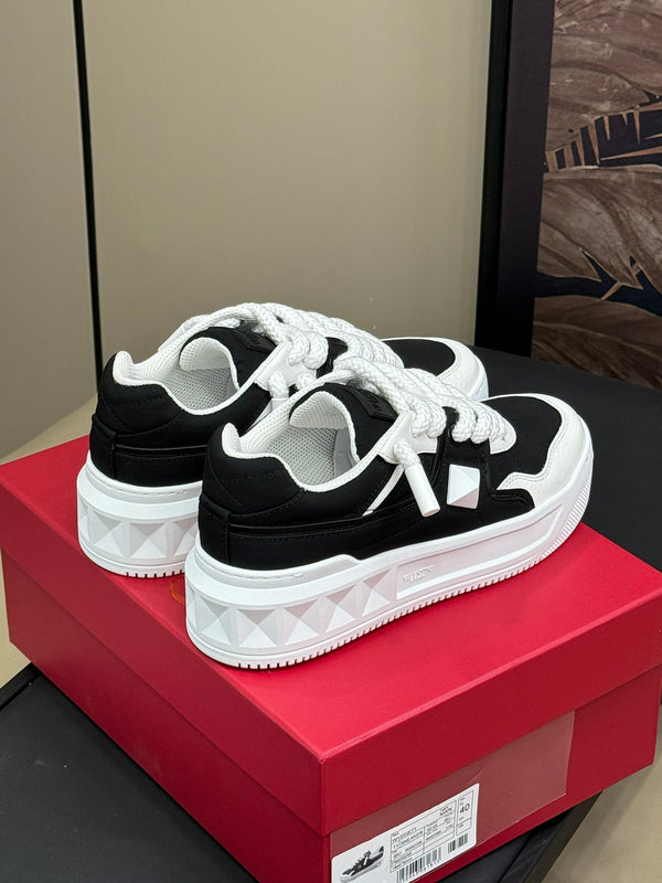 Baskets VT 2025 Noir Blanc Cuir de vachette 548580