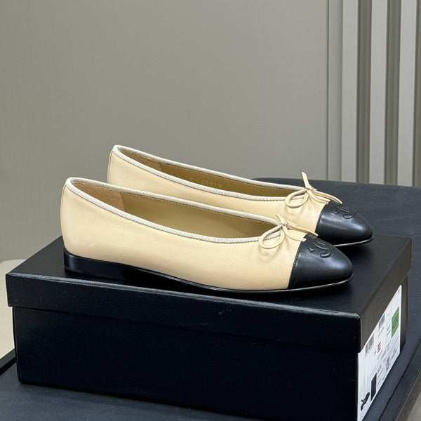 CC Classic Ballet Flats Beige Black Lambskin 282276