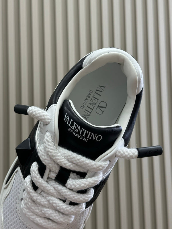 VT 2025 Sneakers White Black Frabic Cowhide 548576