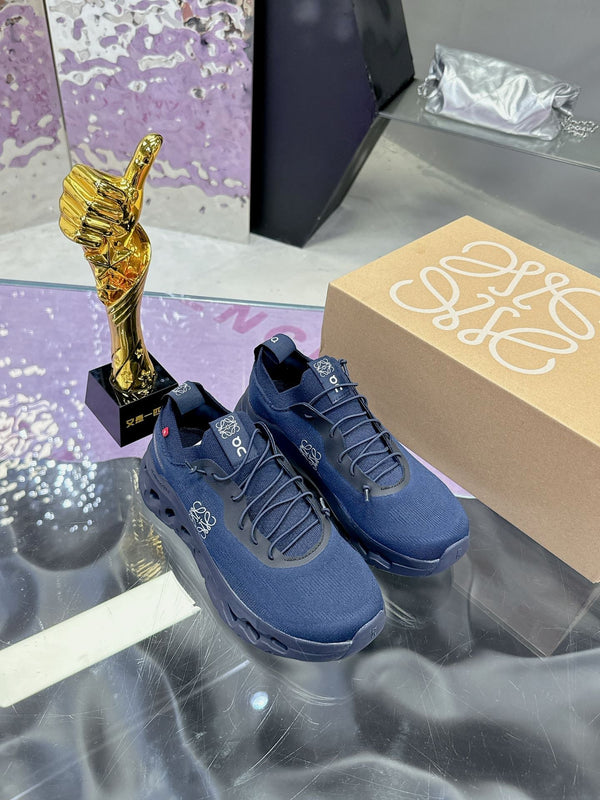 Sneaker Loewe x On Cloudtilt in pelle di vitello blu navy