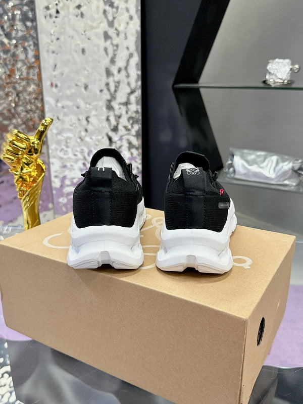 Sneaker Loewe x On Cloudtilt in pelle di vitello nera e bianca