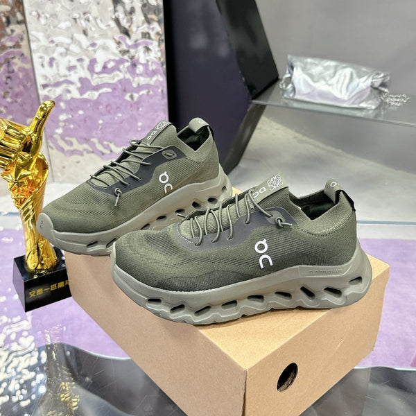 Sneaker Loewe x On Cloudtilt in pelle di vitello verde muschio