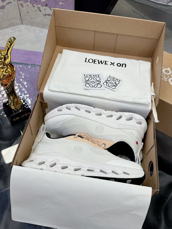 Loewe x Running Cloudtilt2.0 Sneaker in pelle di vitello bianca 217643
