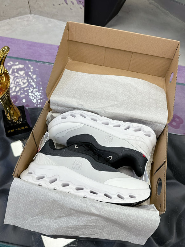 Loewe x Running Cloudtilt2.0 Sneaker Bianco Nero Pelle di vitello