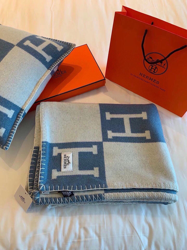 HM Blanket Blue White Wool Cashmere