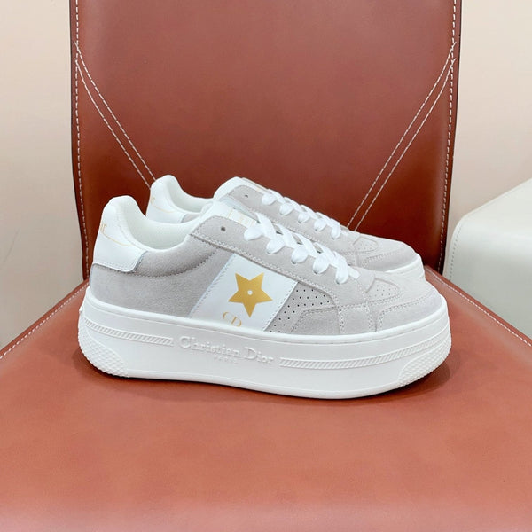 CD Star Platform Sneaker In Light Grey Suede 999870