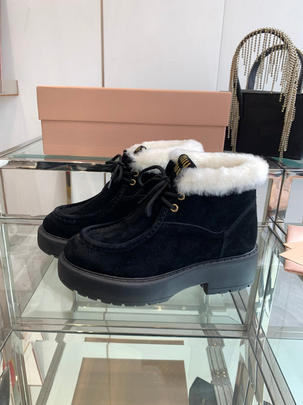 Miu Ankle Boots Black Open-Hemmed Cowhide