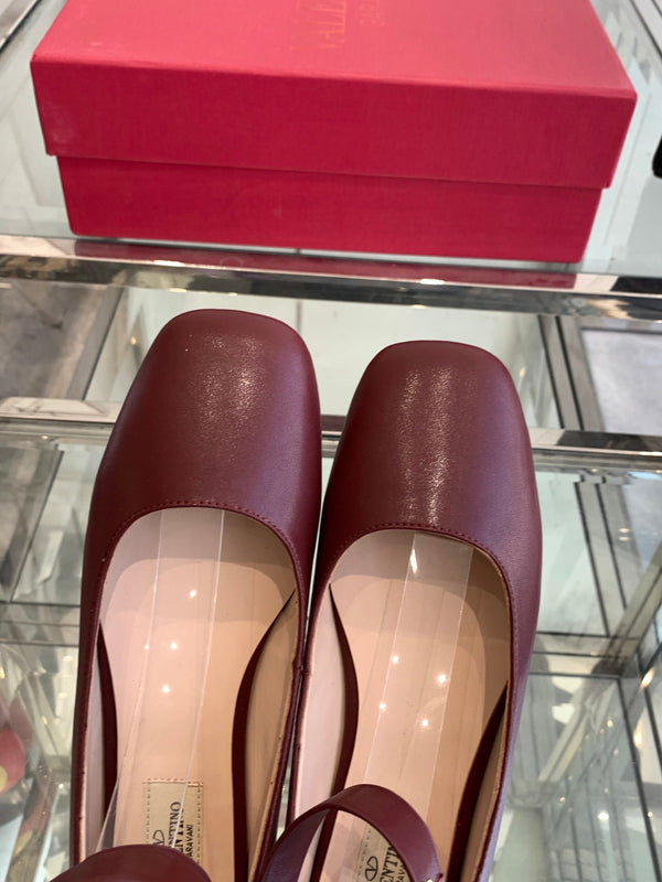 VT 25 Ballerina Ballet Gladiator Flats Ruby Red Cowhide 292360