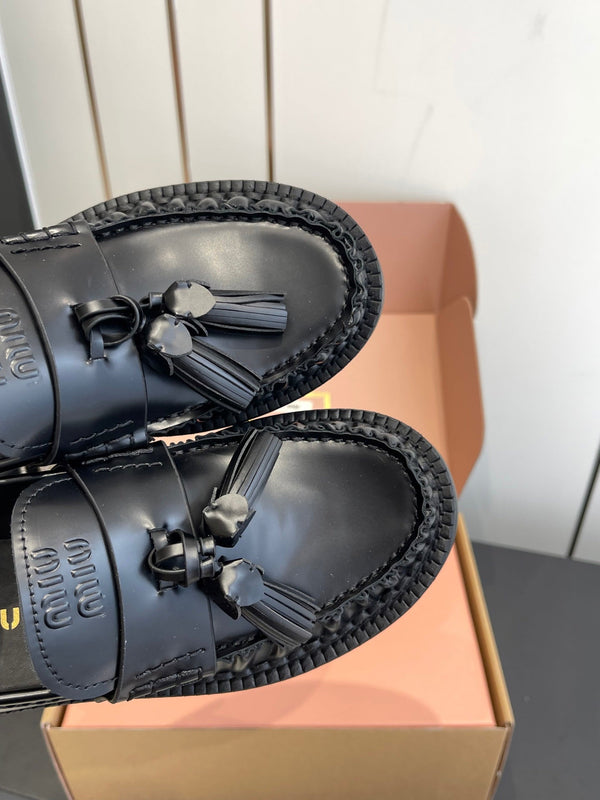 Miu Tassel Loafers Black Polished Leather 490950