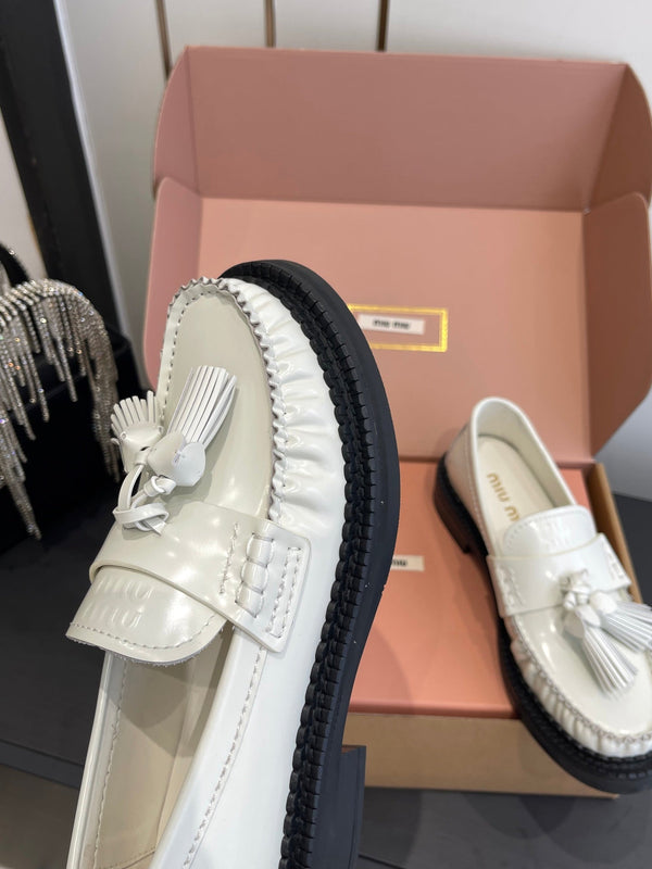 Miu Tassel Loafers White Polished Leather 490951