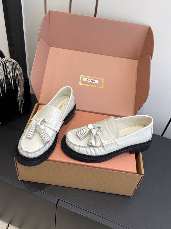 Miu Tassel Loafers White Polished Leather 490951
