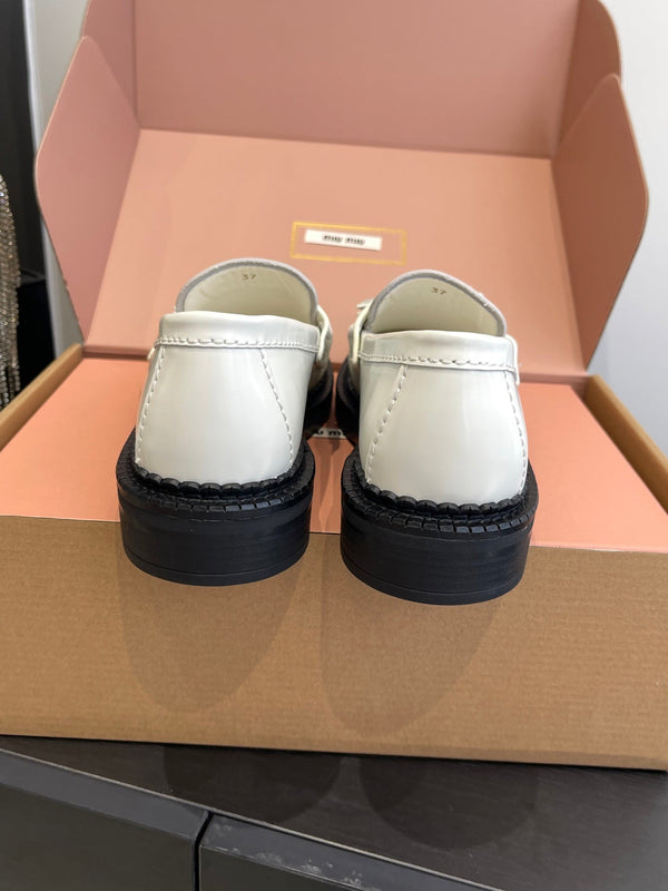 Miu Tassel Loafers White Polished Leather 490951