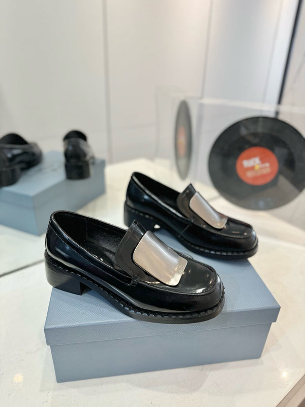 Prad 26s Metal Plate Loafers Black Brushed Leather 941513