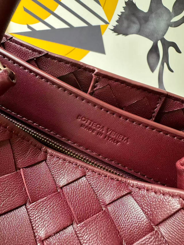 BV Small Andiamo Bag 20cm Burugundy Intrecciato Leather 291445
