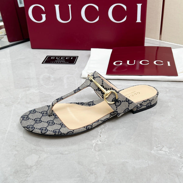 GC 25 Horsebit Thong Sandals Gray Canvas Leather 293855