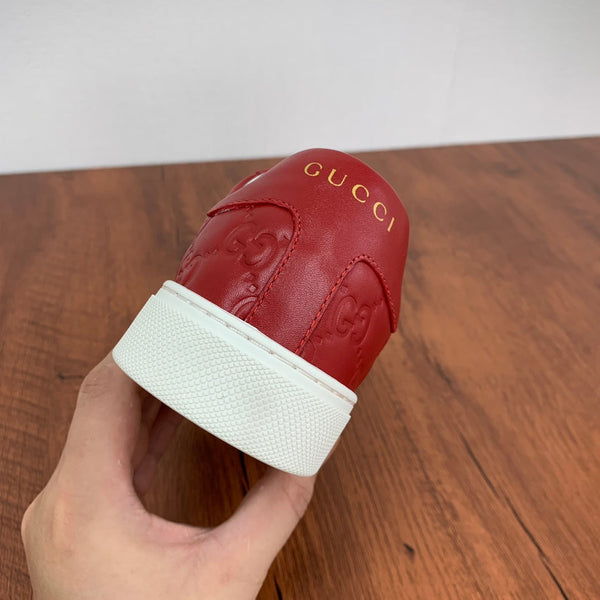 Sneaker GG ACE da uomo in pelle di vitello rossa 537020