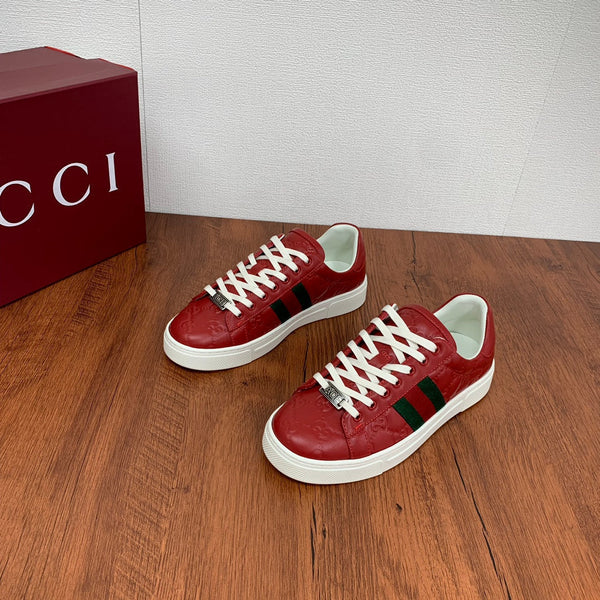 Sneaker GG ACE da uomo in pelle di vitello rossa 537020