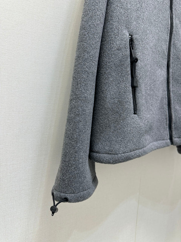 Miu Miu Veste à capuche zippée en polaire brodée gris foncé cachemire 346110