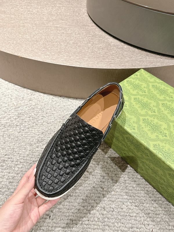 Mocassino GG da uomo 25 in pelle di vitello nera 592175