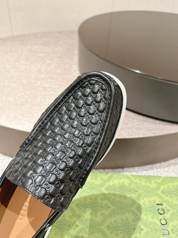Mocassino GG da uomo 25 in pelle di vitello nera 592175
