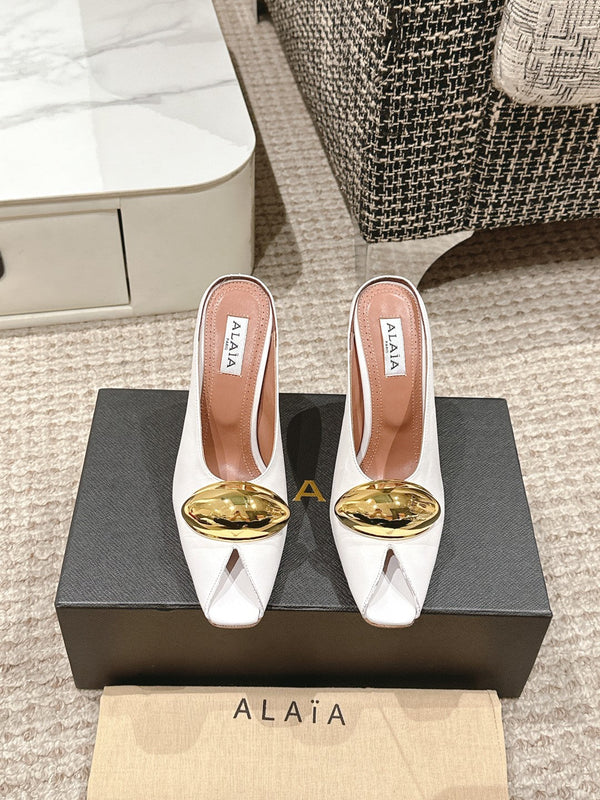 MULES GIOIELLO ALAIA SPIKE IN PELLE DI VITELLO BIANCA CON FERRAMENTA ORO