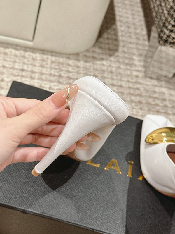 MULES GIOIELLO ALAIA SPIKE IN PELLE DI VITELLO BIANCA CON FERRAMENTA ORO
