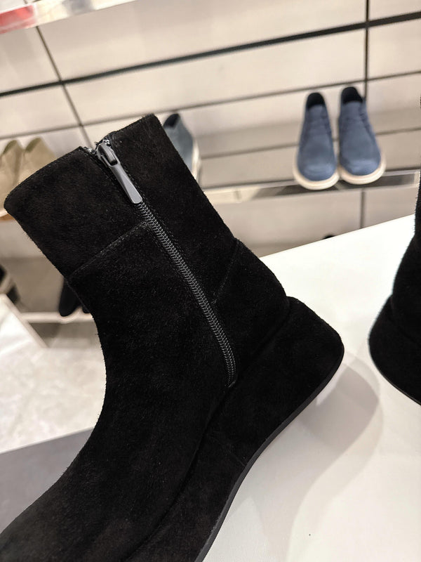 The Row SS2025. Boots  Black Suede 543371