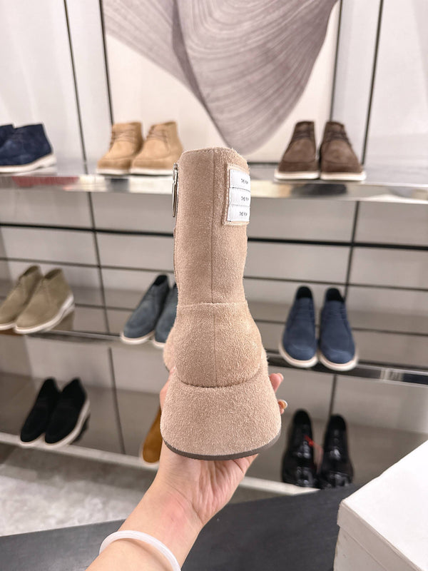 The Row SS2025. Boots  Brown Suede 543372