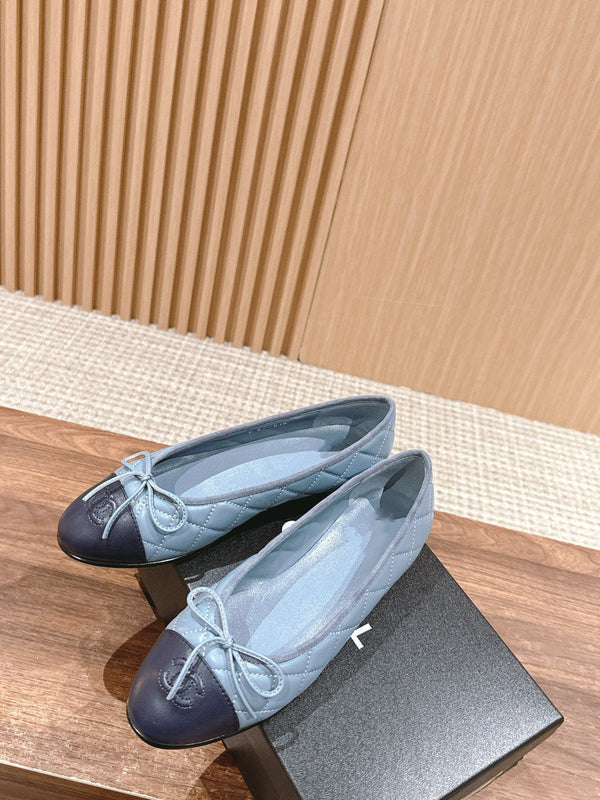ballerina in pelle di agnello trapuntata celeste