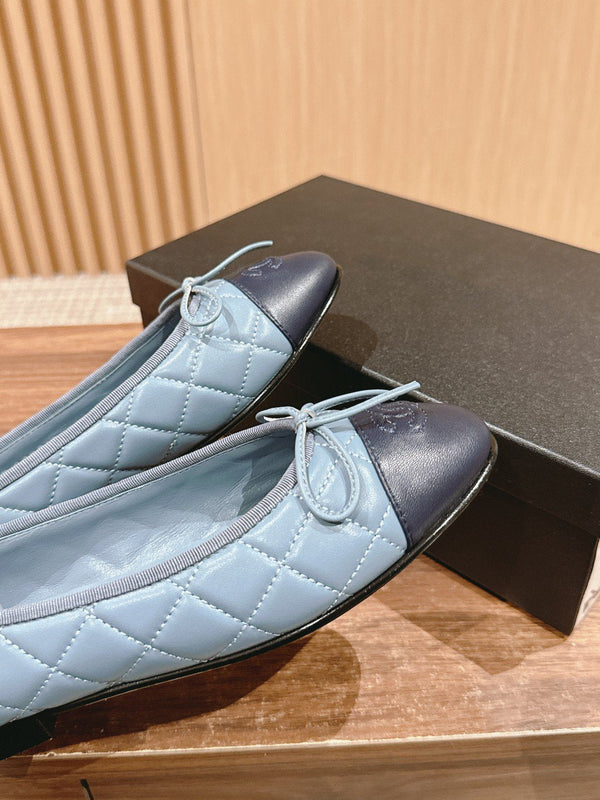 ballerina in pelle di agnello trapuntata celeste
