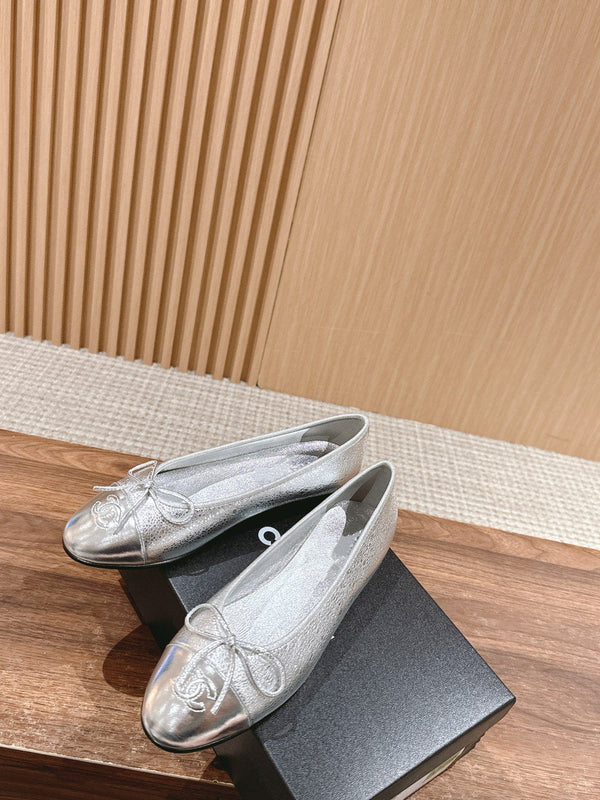 ballerina in pelle di vitello metallizzata argento