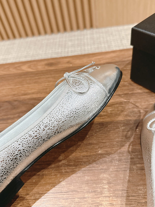 ballerina in pelle di vitello metallizzata argento