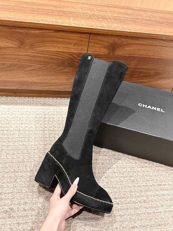 CC 25 Stivali Chelsea alti con catena 85mm in pelle scamosciata nera 428213