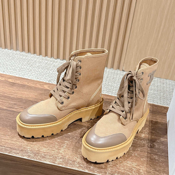 Celine 25 Bottes à lacets volumineuses en toile et veau couleur camel 554014
