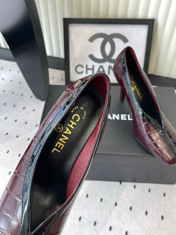 CC 26s Matthieu Blazy Pump 9.5cm Burgundy Embossed Leather 807479