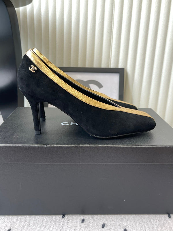 CC 26s Matthieu Blazy Pump 9.5cm Black Suede 807482