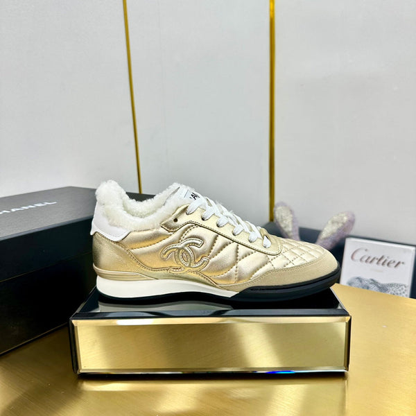CC Low Sneaker in pelle di vacchetta di lana metallizzata oro 413859