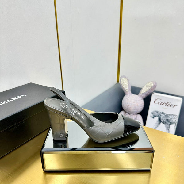 cc slingback pumps 90 in grey lambskin and black patent calfskin 137452