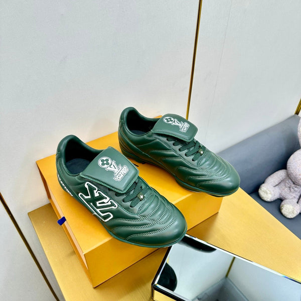 LV 25C Sneaker LV Footprint Soccer Vert Cuir de Veau uni 219933