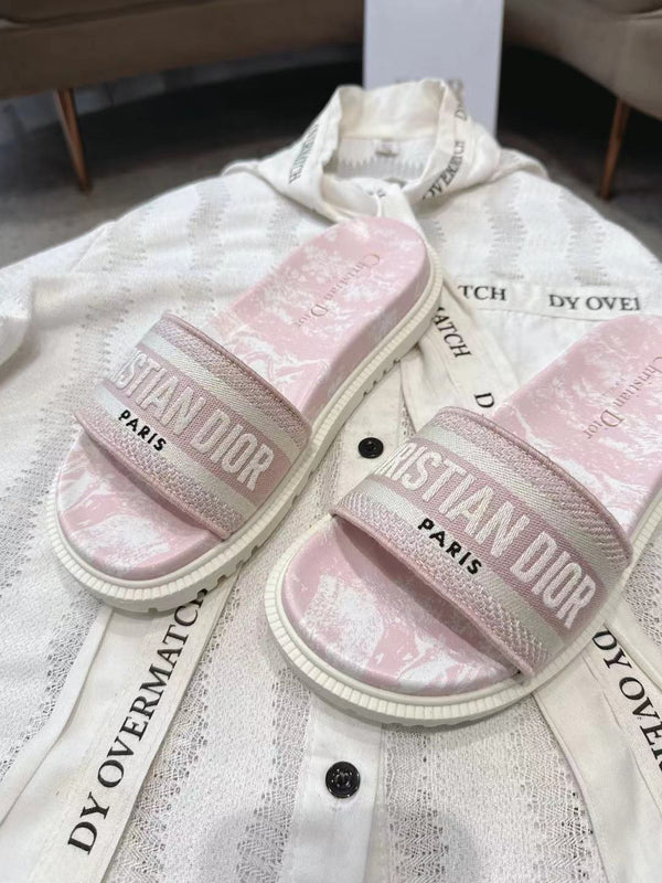 CD 26s Platform Sandals Light Pink White Leather Fabric 944466