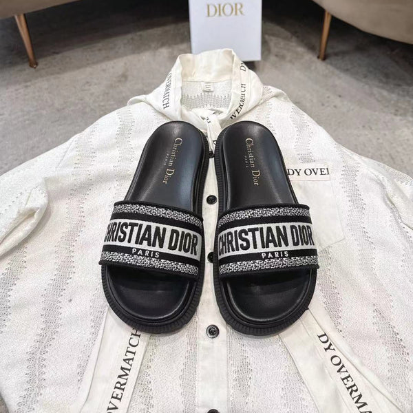 CD 26s Platform Sandals Black Cream Leather Fabric 944463