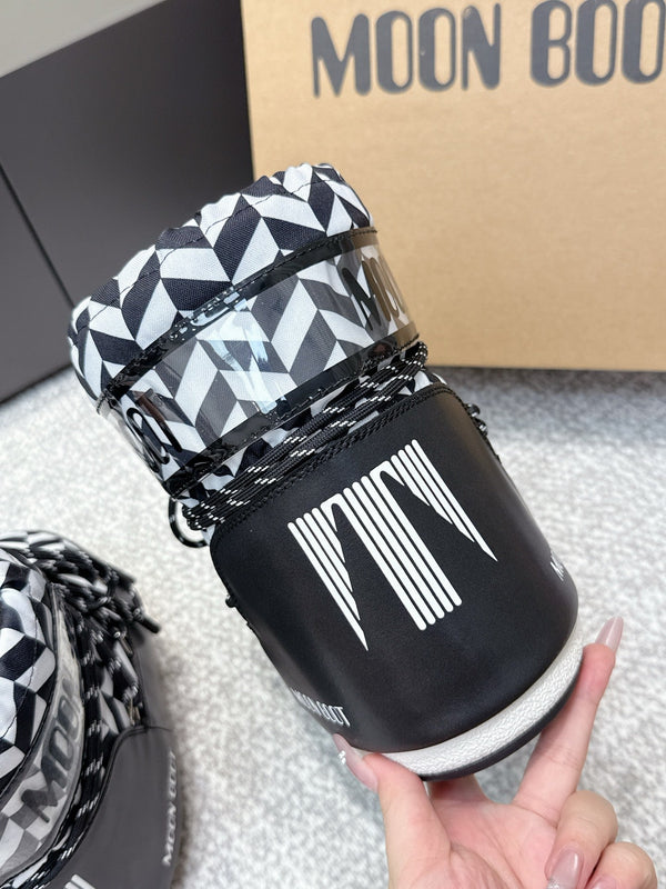 Moon Boot Icon White Black Geometric Print Leather Cavas 515586