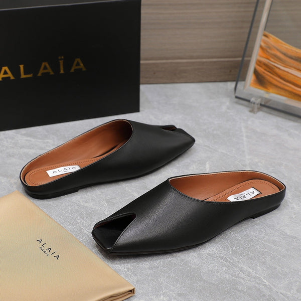 MULE PIATTA ALAIA IN PELLE DI AGNELLO NERA