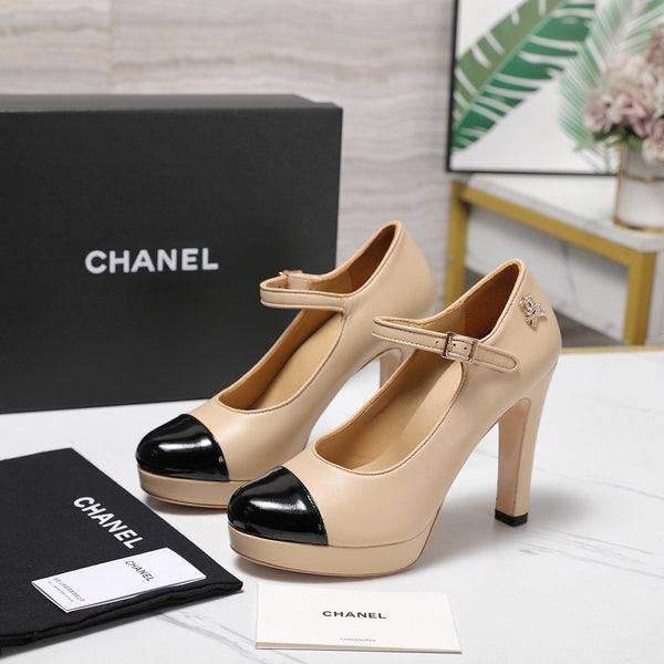 Décolleté con plateau e fibbia CC 100 mm in pelle di agnello nera e beige 425880