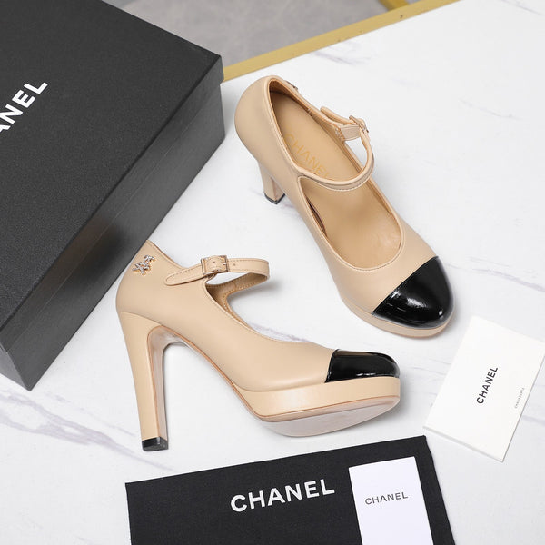 Décolleté con plateau e fibbia CC 100 mm in pelle di agnello nera e beige 425880