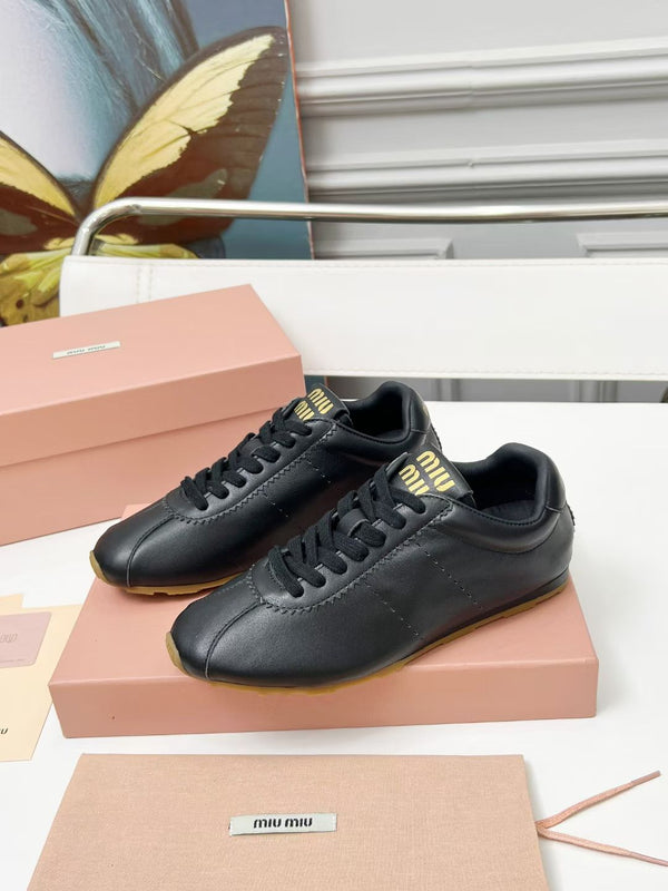 Miu Plume Sneakers Black Cowhide 456349