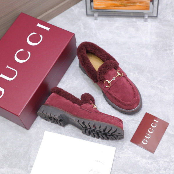 GG Women's Loafer Horsebit Red Suede Shearing 547324