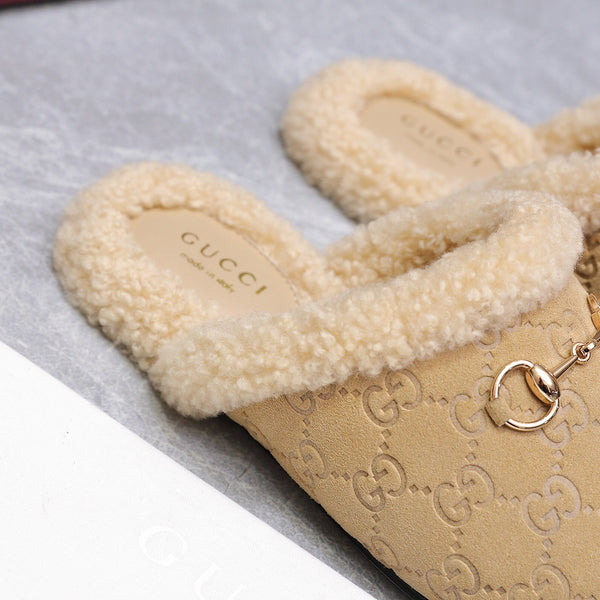 GG Horsebit Mules with Beige Insole Suede Shearing 547327