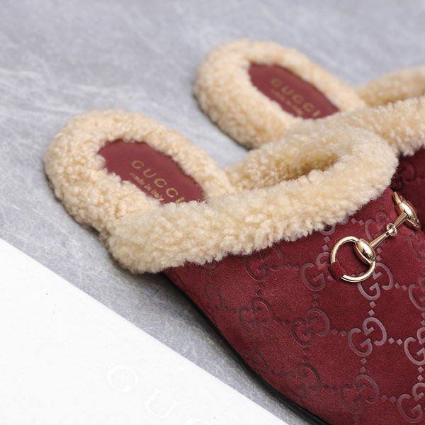 GG Horsebit Mules with Burgundy Insole Suede Shearing 547329