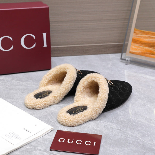 GG Horsebit Mules with Black Insole Suede Shearing 547331